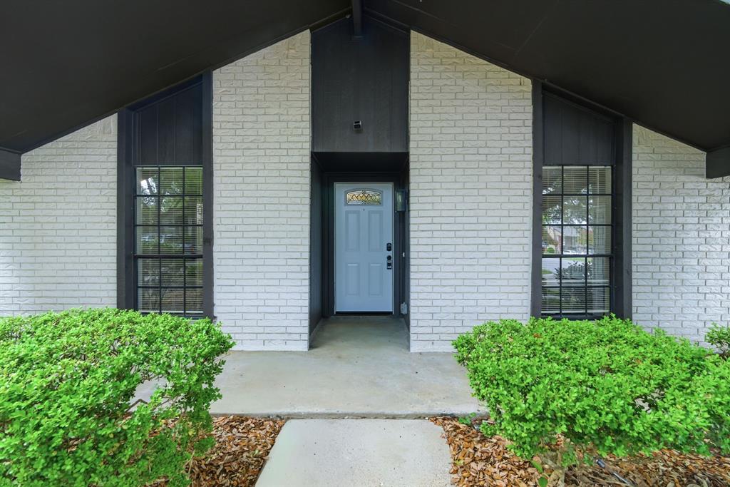 6422 Faircove Circle