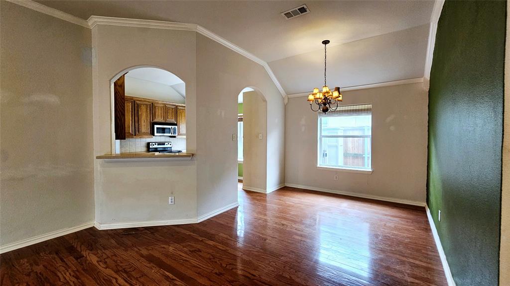 4825 Bridle Path Way