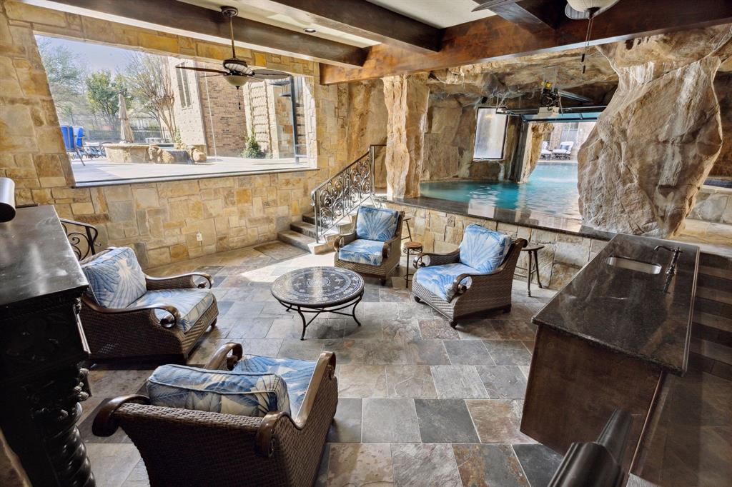 La Mirada - Residential