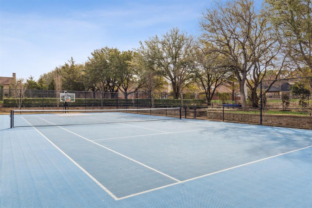 La Mirada - Residential