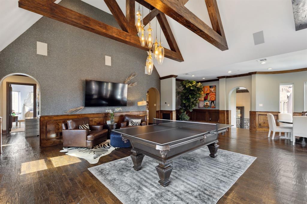 La Mirada - Residential