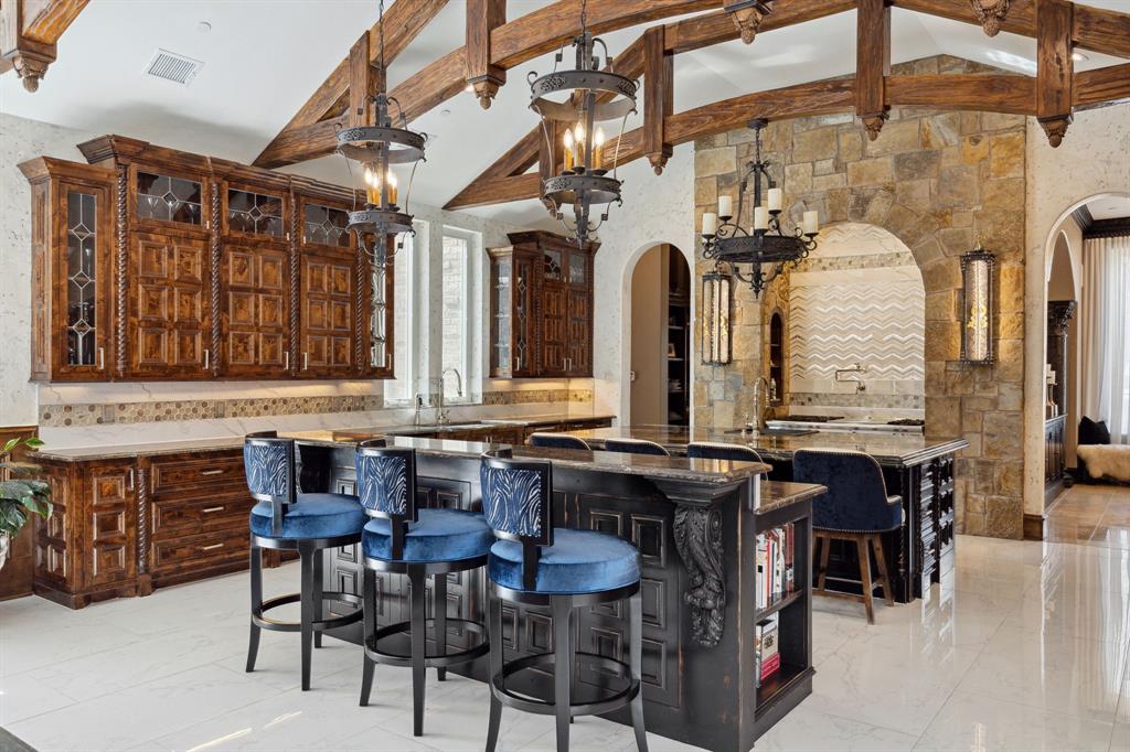 La Mirada - Residential