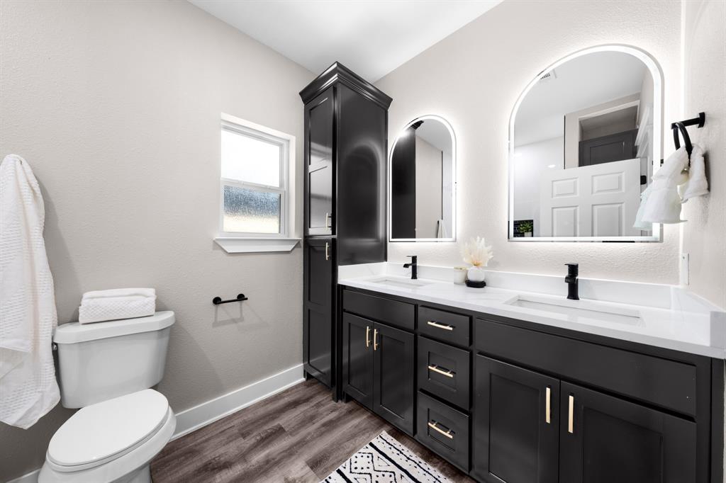 Jimmy Wags Add - Residential