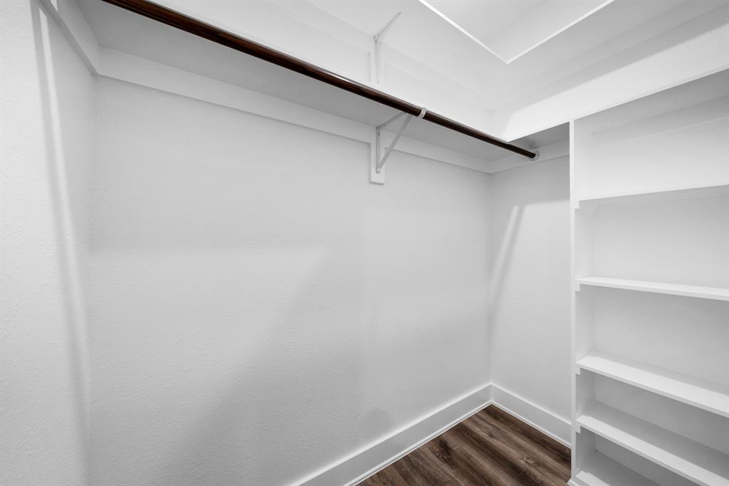 Jimmy Wags Add - Residential