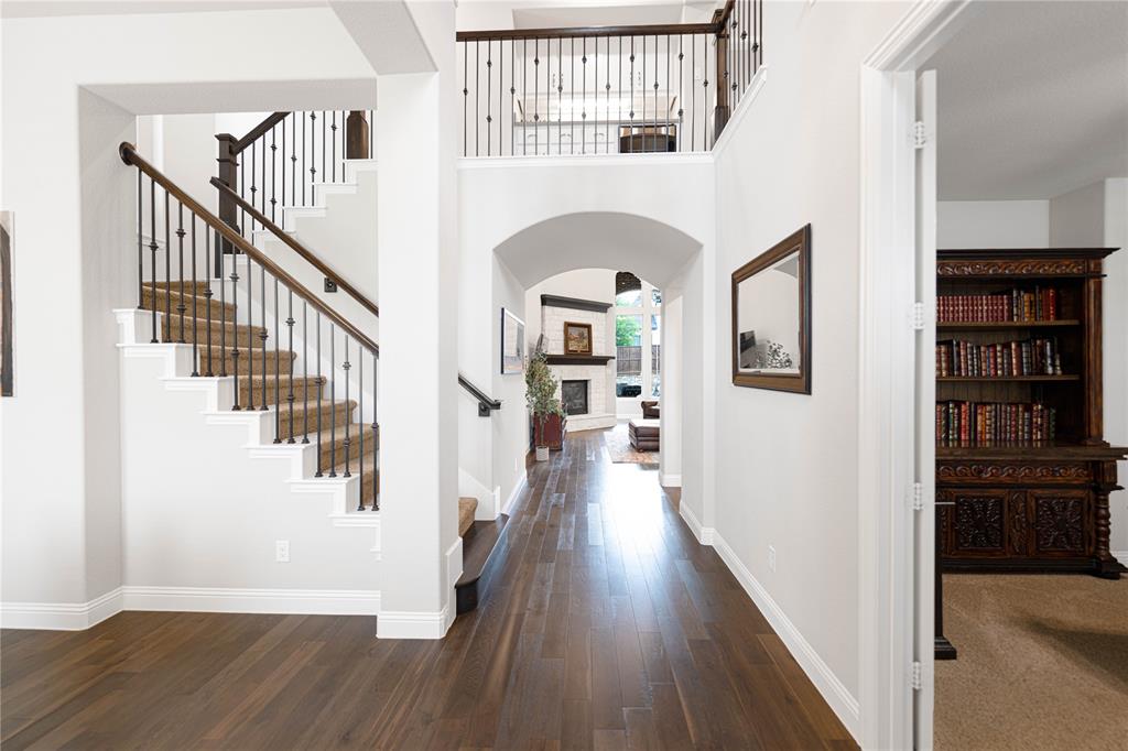 1124 Thornhill Way