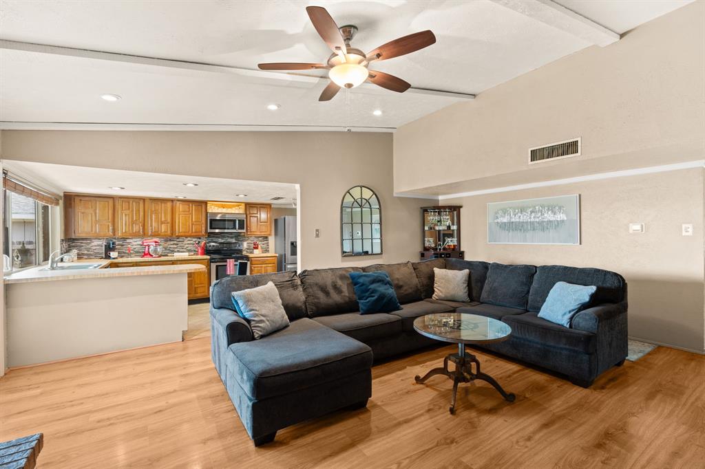 7327 Oakstone Drive