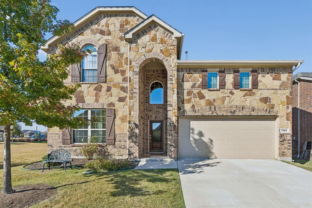 1353 Lake Grove Drive