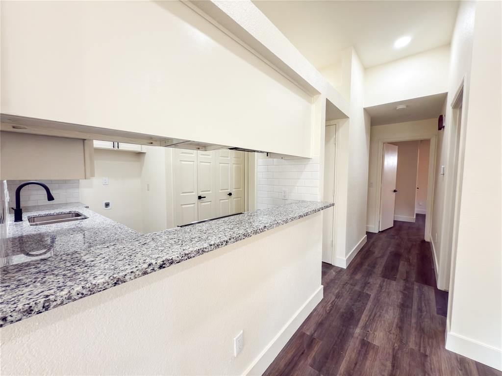 1 Cedar Elm Circle