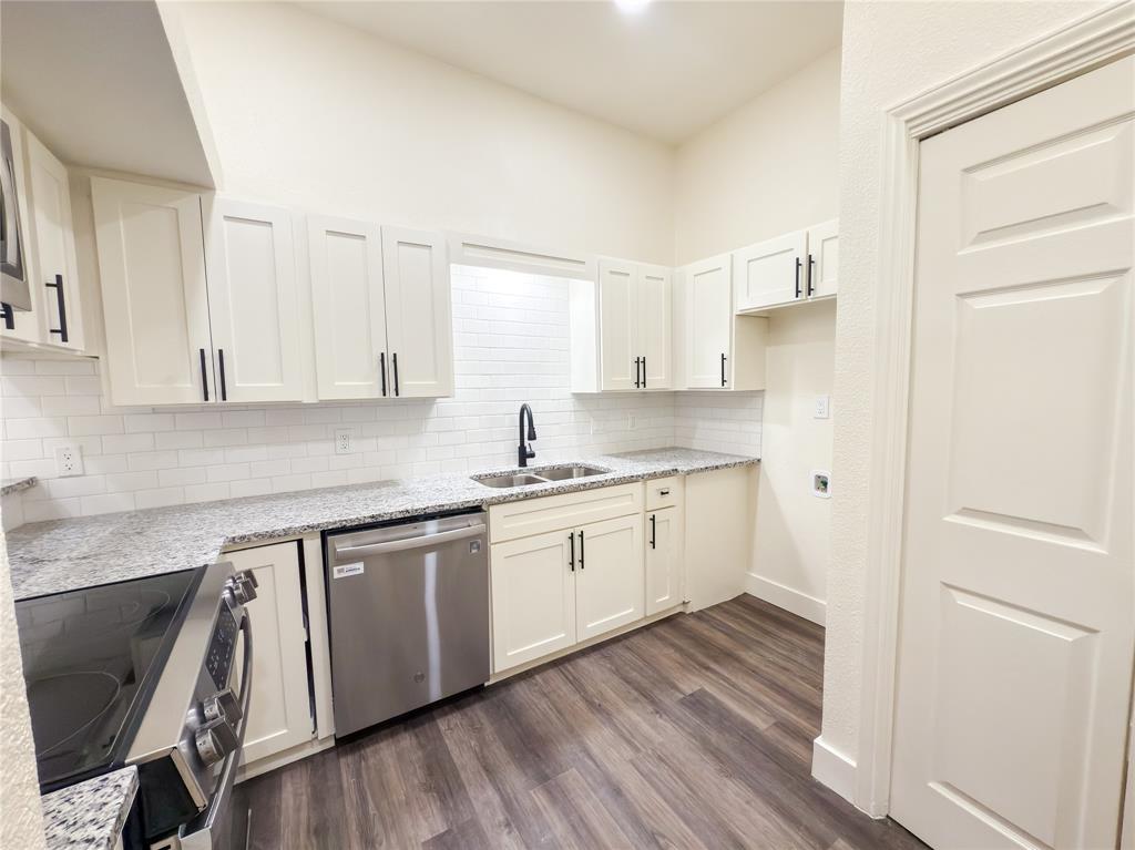 1 Cedar Elm Circle