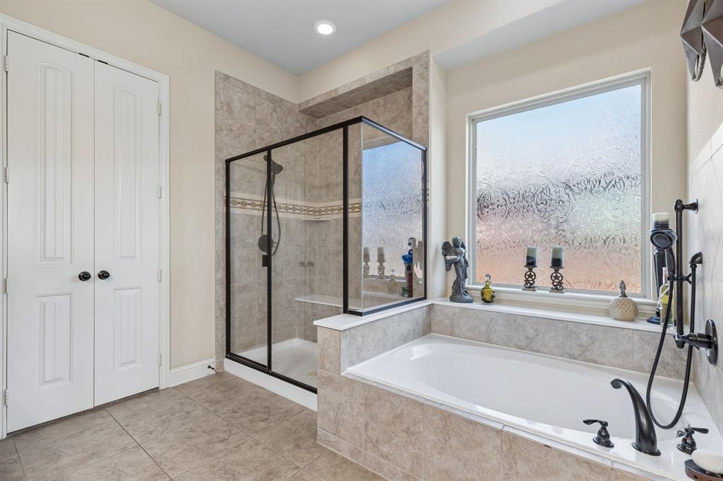 Enclave Of Shady Valley - Residential