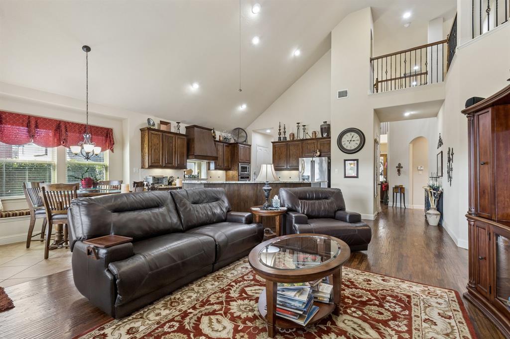 Enclave Of Shady Valley - Residential