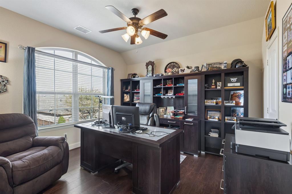 Enclave Of Shady Valley - Residential