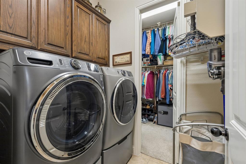 Enclave Of Shady Valley - Residential