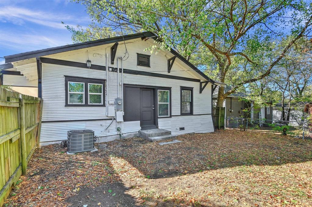 DUMAS J P ADDN - Residential Lease