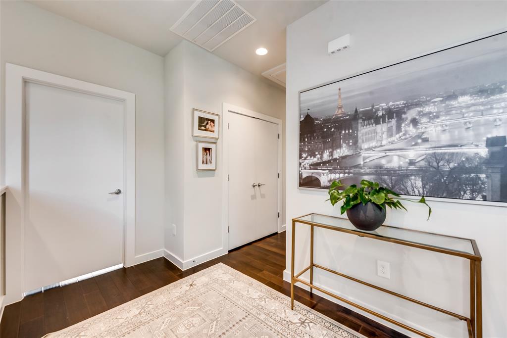 Grove Lovers Lane 3 Add - Residential Lease