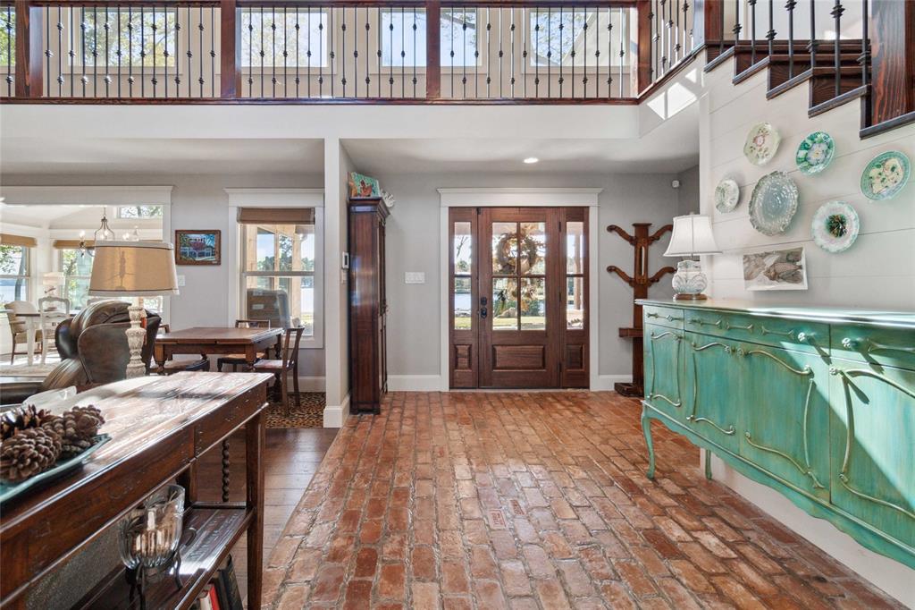 Snug Harbor - Residential