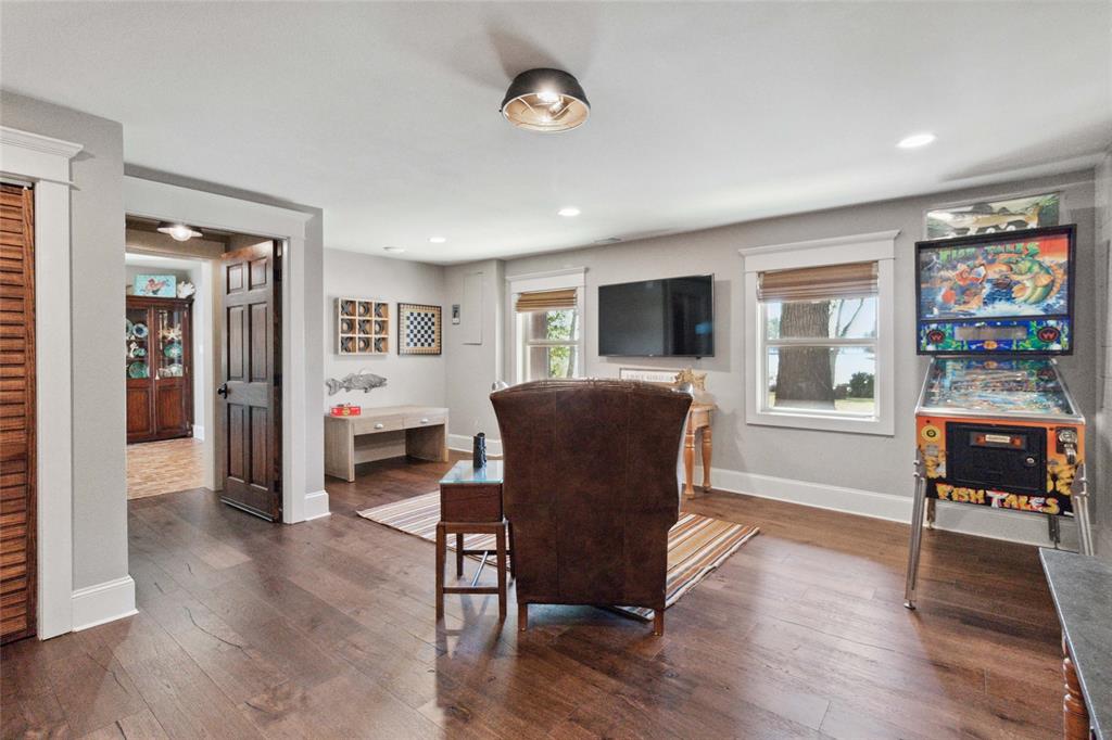 Snug Harbor - Residential