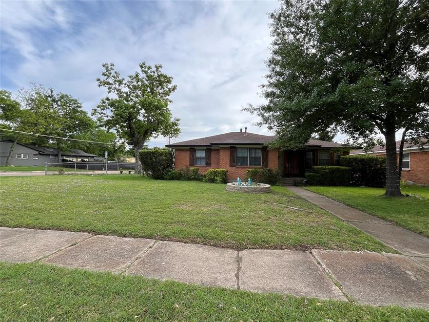 Looking for a move-in ready home?? Well, look no further! This well-maintained home offers 4 bedrooms, 3 full bathrooms, living, dining rooms and plenty space for everyone. It's located minutes from Town East Mall, shopping, entertainment, dining and much more! You will be a short drive away from several freeways. Making it easy to commute around the DFW area. Did I mention there's a pool for those hot summer months?!? The house sits on an over-sized corner lot. The roof, HVAC, water heater and several areas of the interior have had recent upgrades. This is one you don't want to miss!