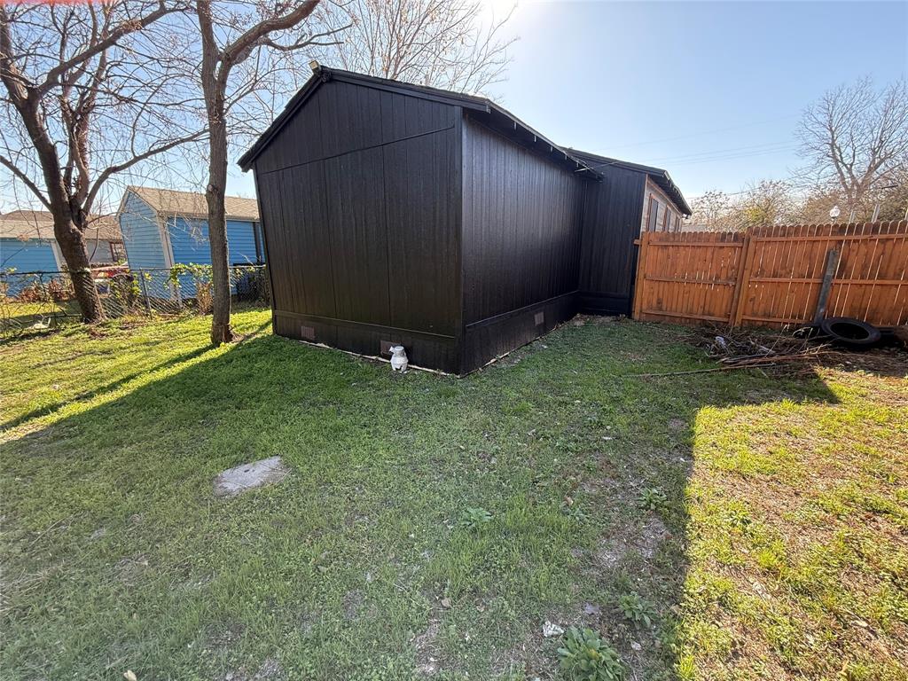 Mays Brook Spring Ave - Residential