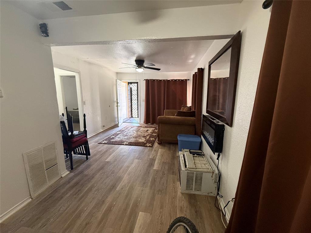 Mays Brook Spring Ave - Residential