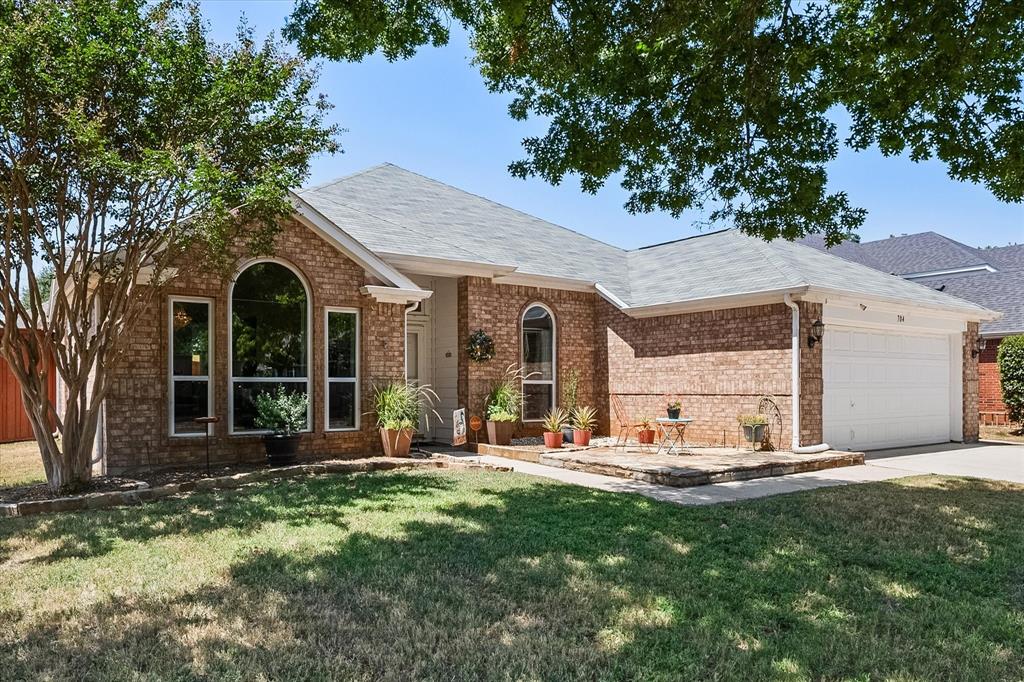 704 Oakridge Drive