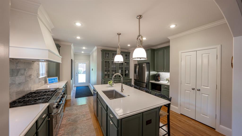 Country Club Estates - Residential