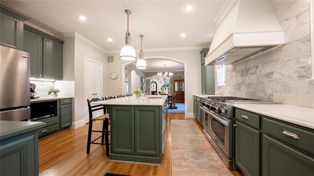 Country Club Estates - Residential