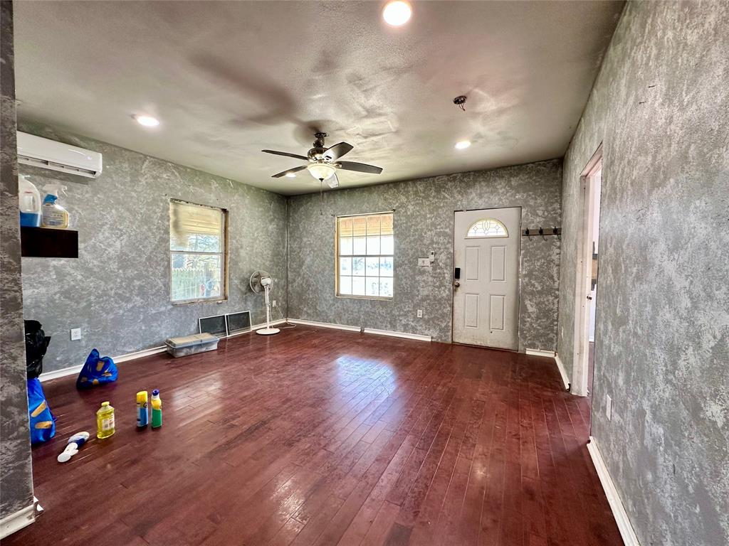 Sulphur Spgs - Residential