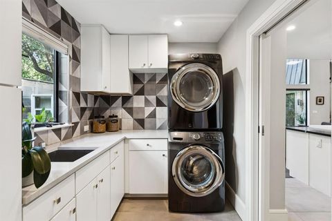 Tiny photo for 2934 Maple Springs Boulevard, Dallas, TX 75235 (MLS # 21186150)