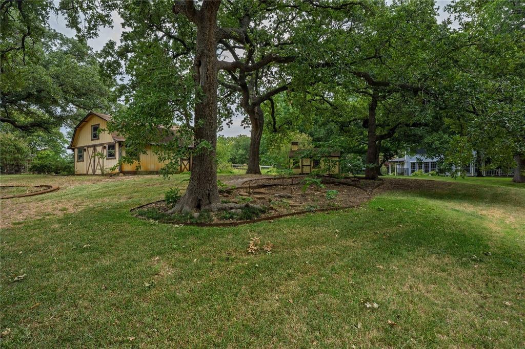 103 Red Oak Lane
