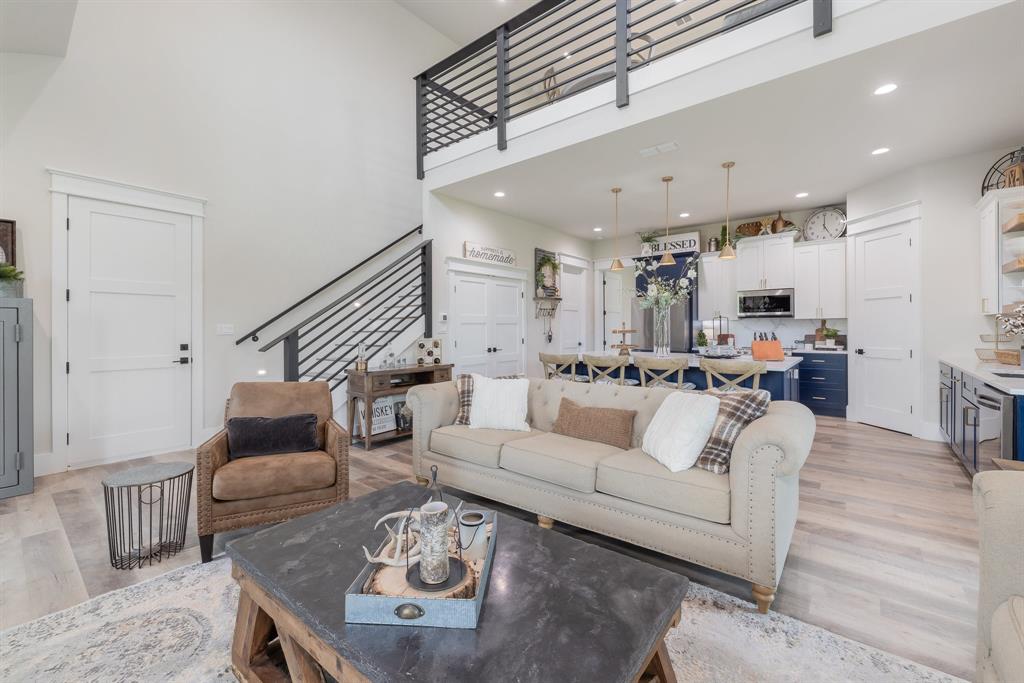 G-1228 TRAMMEL BURK A-G1228, ACRES 41.908 - Residential