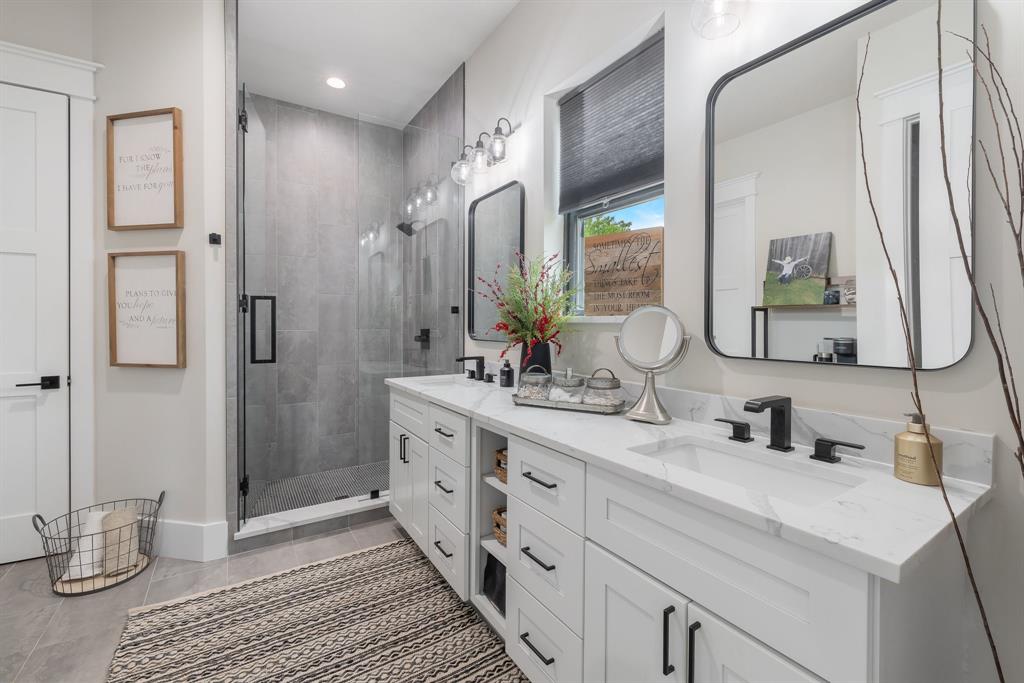 G-1228 TRAMMEL BURK A-G1228, ACRES 41.908 - Residential