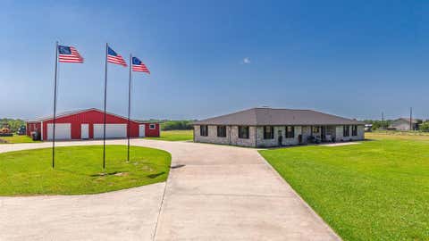Photo of 1674 Fm 36 S, Caddo Mills, TX 75135 (MLS # 21317826)