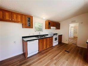 HI-LAND SHORES - Residential