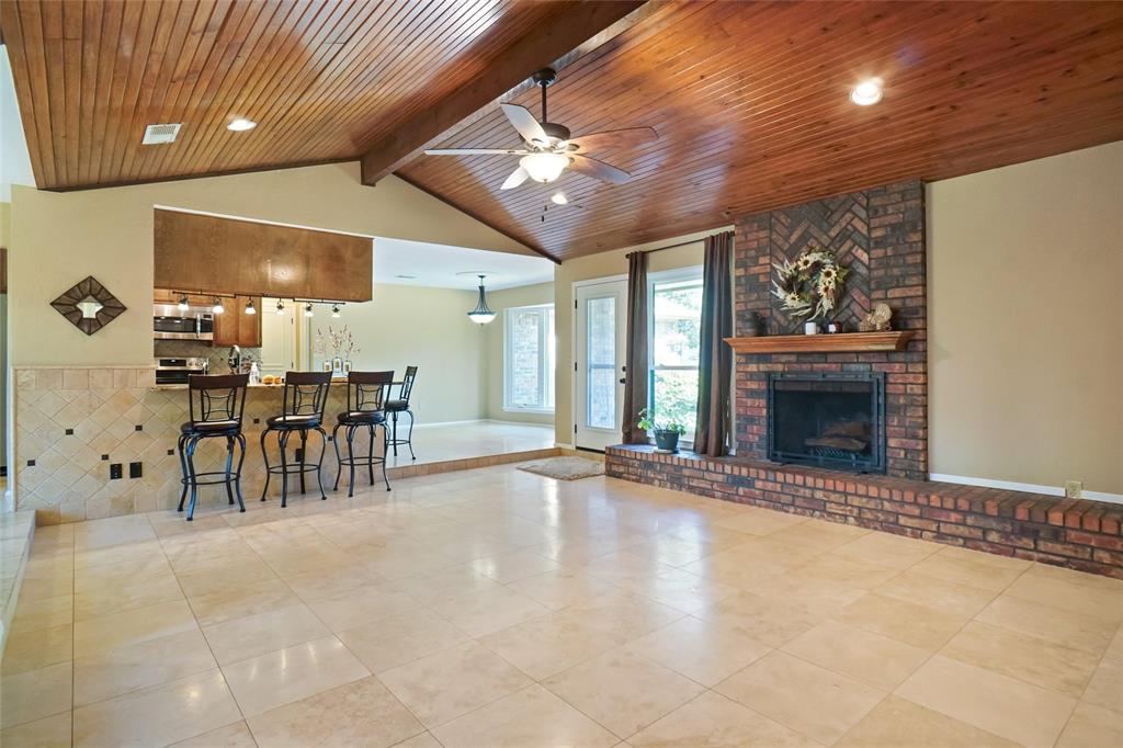 204 Crest Ridge Circle