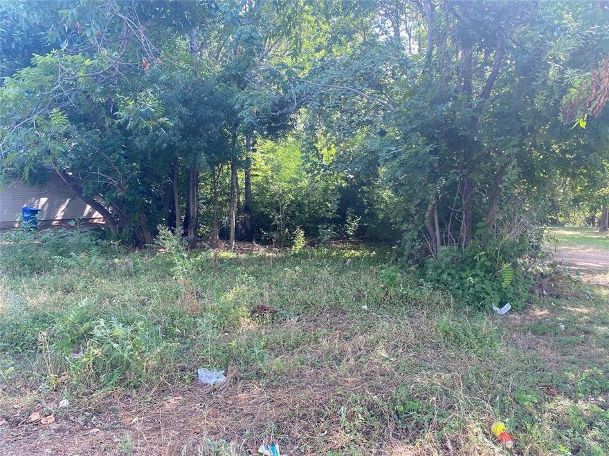 Residential vacant land for sale!