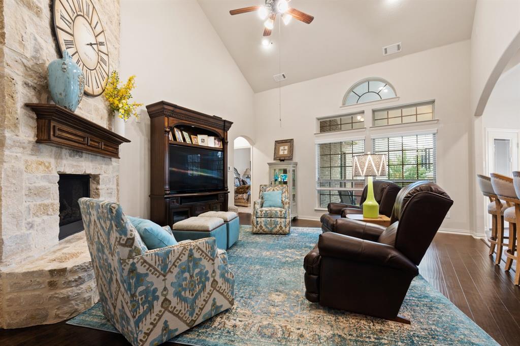 1612 Scarlet Crown Drive