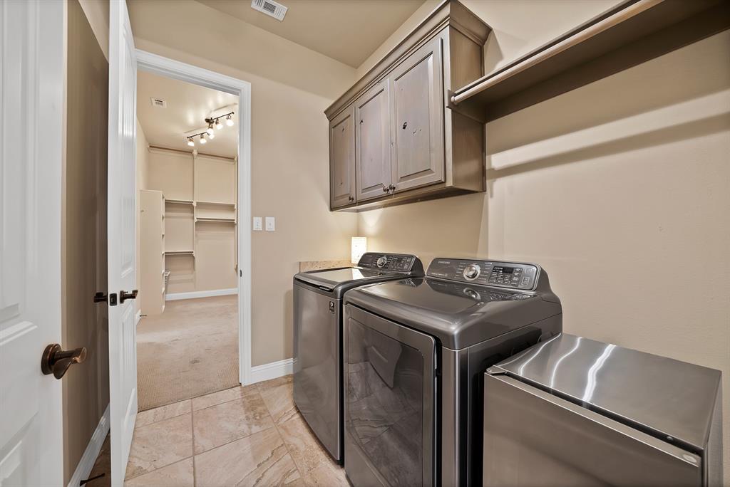 Bella Flora - Residential