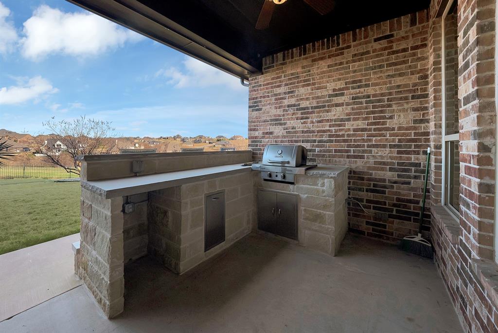 Bella Flora - Residential