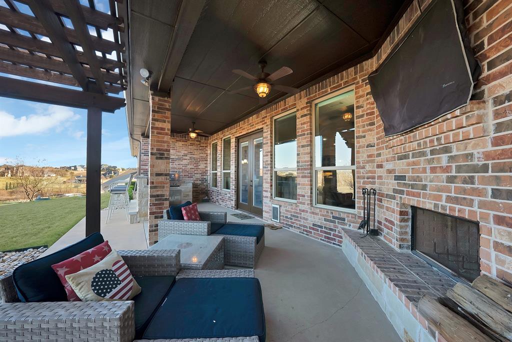 Bella Flora - Residential