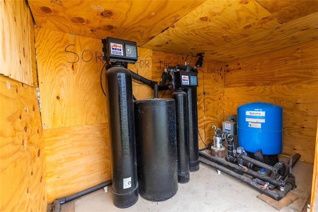 A01307 POWERS, A. L., TRACT 35 PT OF, ACRES 6.51 - Residential