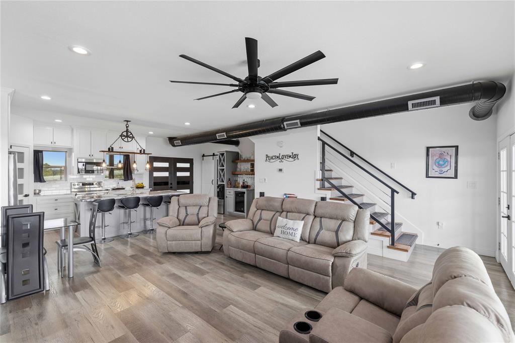 A01307 POWERS, A. L., TRACT 35 PT OF, ACRES 6.51 - Residential