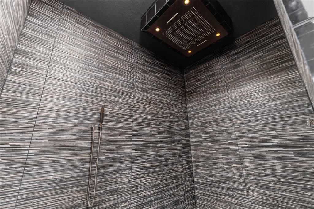 A01307 POWERS, A. L., TRACT 35 PT OF, ACRES 6.51 - Residential