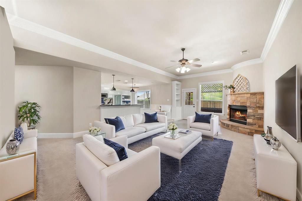 816 Ridgecrest Court