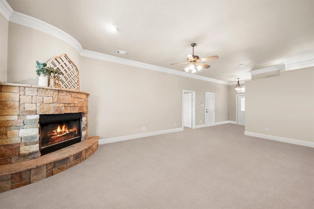 816 Ridgecrest Court