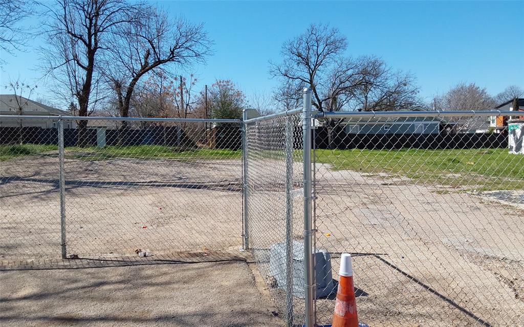 South Side - Commercial Sale