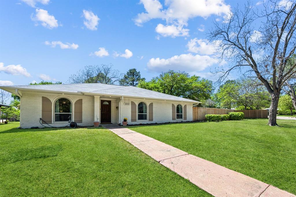1466 Forestglen Drive
