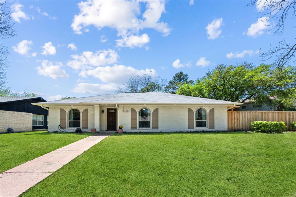 1466 Forestglen Drive