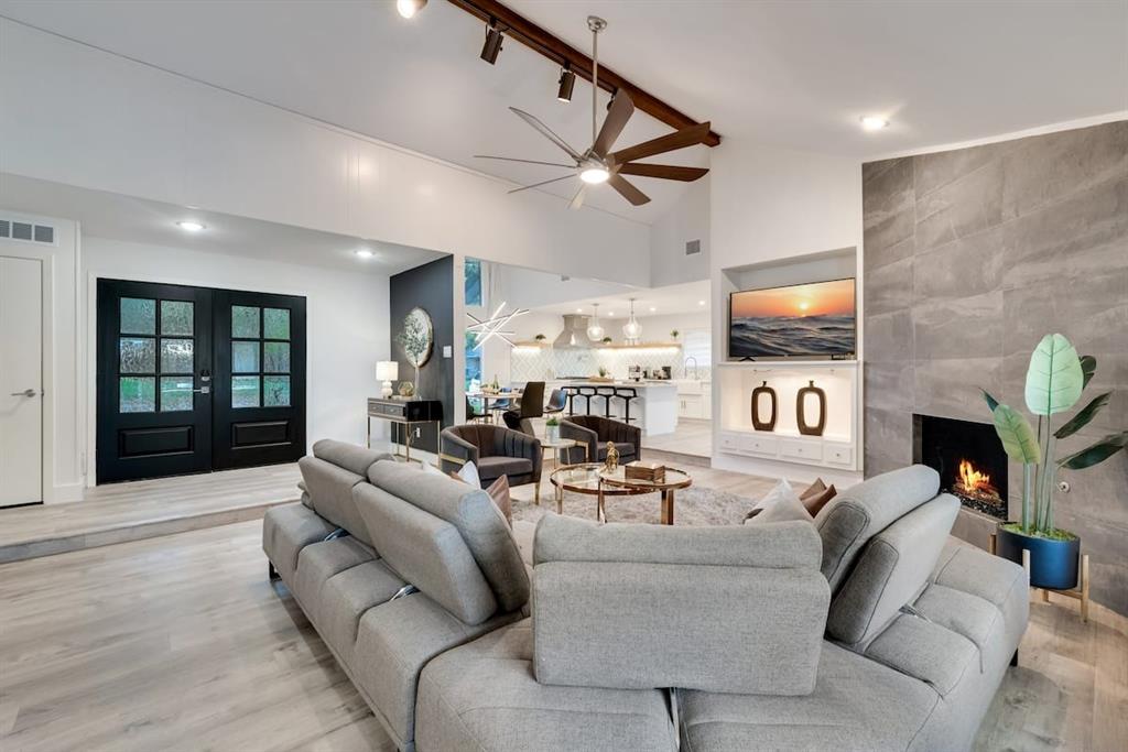9034 Gunnison Drive