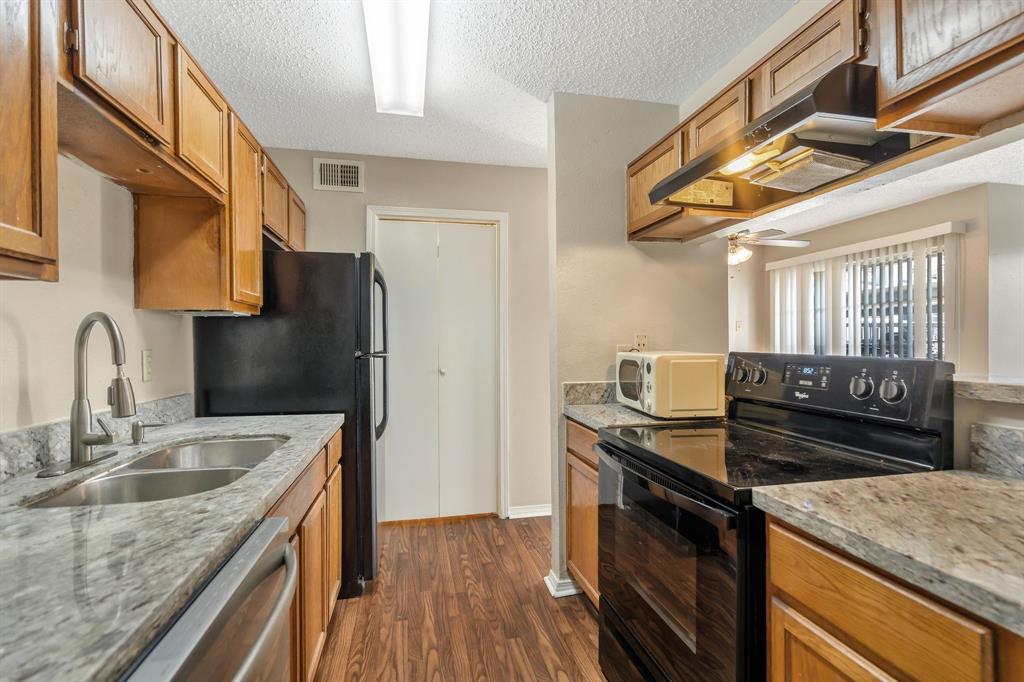 Cimarron Court Condo Ph 1 - Residential